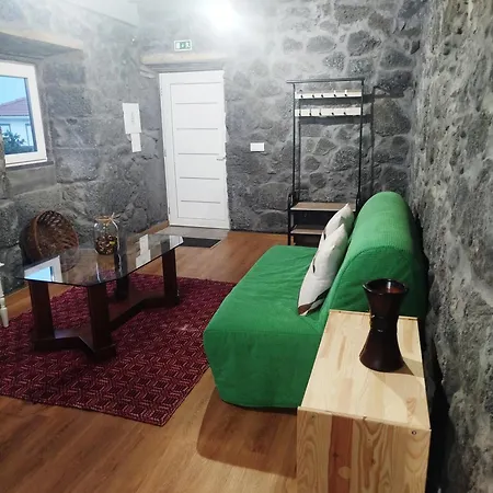 Casa de Férias Bragada Stonehouse *