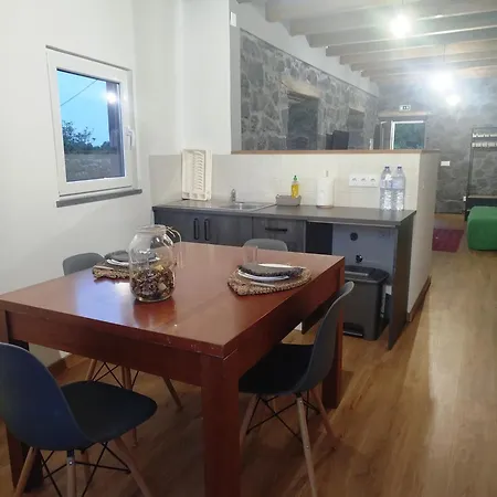 Casa de Férias Bragada Stonehouse *