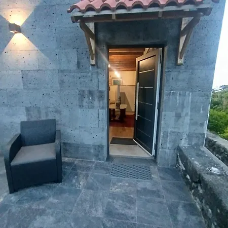 Casa de Férias Bragada Stonehouse *