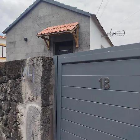Casa de Férias Bragada Stonehouse *