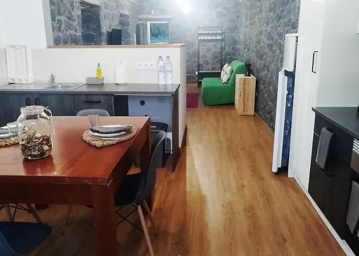 Ferienhaus Bragada Stonehouse São Roque do Pico