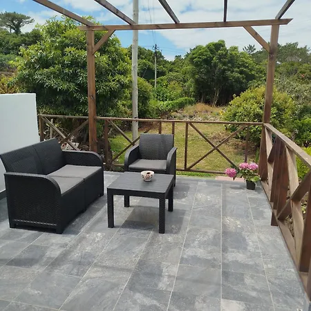 Feriehus Bragada Stonehouse São Roque do Pico