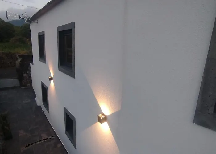 Bragada Stonehouse *