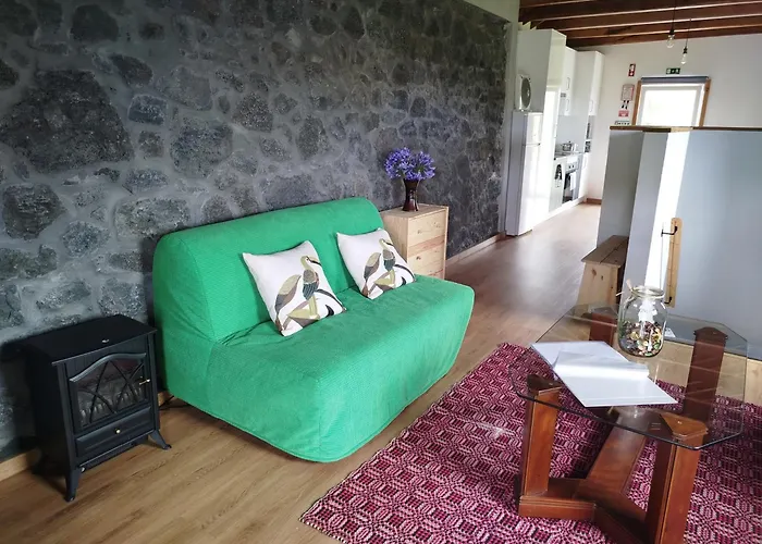 Bragada Stonehouse *