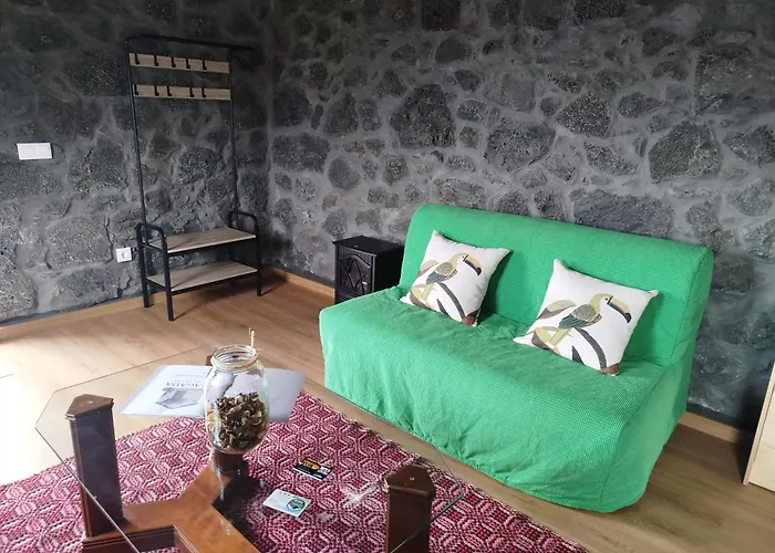 Bragada Stonehouse *