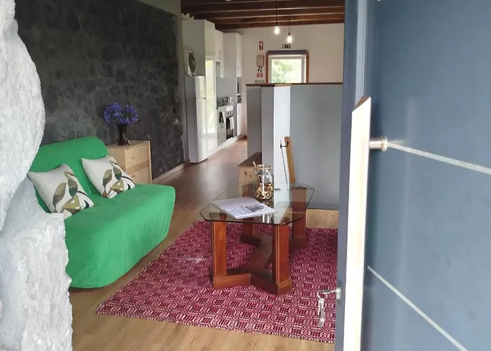 Bragada Stonehouse Sao Roque do Pico